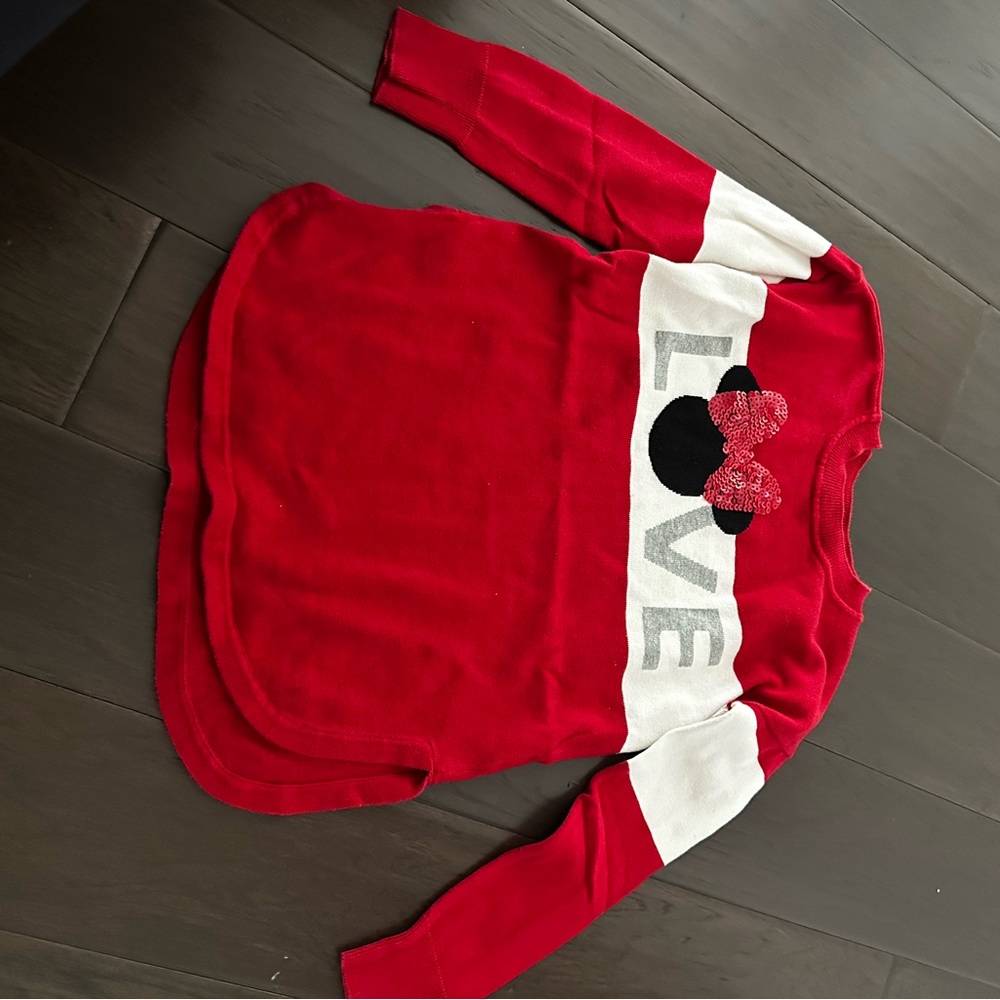 Gap kids Valentines long sleeve sweater size 5